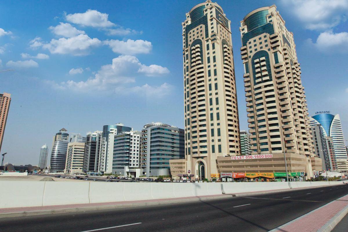 Nomad Partition Room In Barsha Heights 3 Mins To Icm Metro Дубай Екстериор снимка
