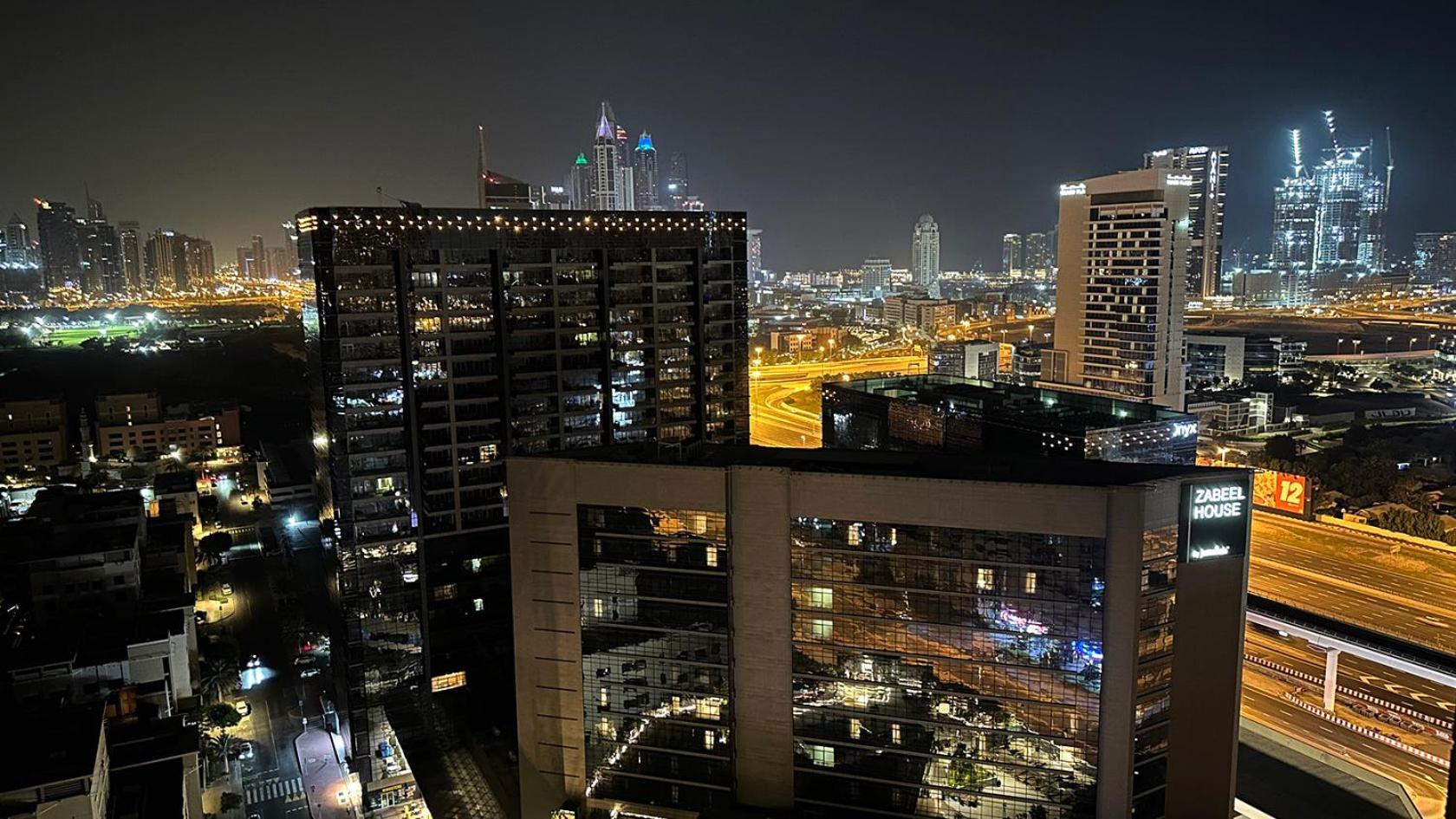 Nomad Partition Room In Barsha Heights 3 Mins To Icm Metro Дубай Екстериор снимка