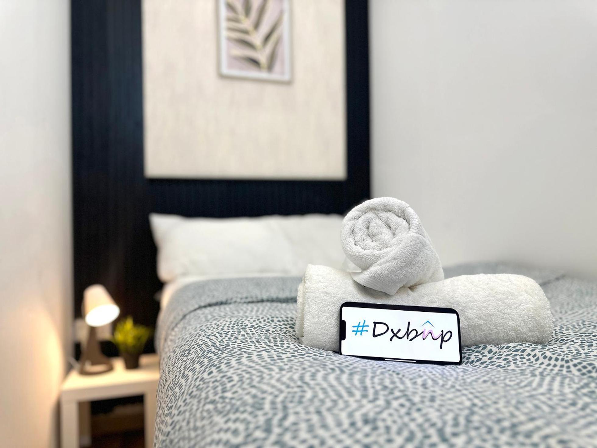 Nomad Partition Room In Barsha Heights 3 Mins To Icm Metro Дубай Екстериор снимка