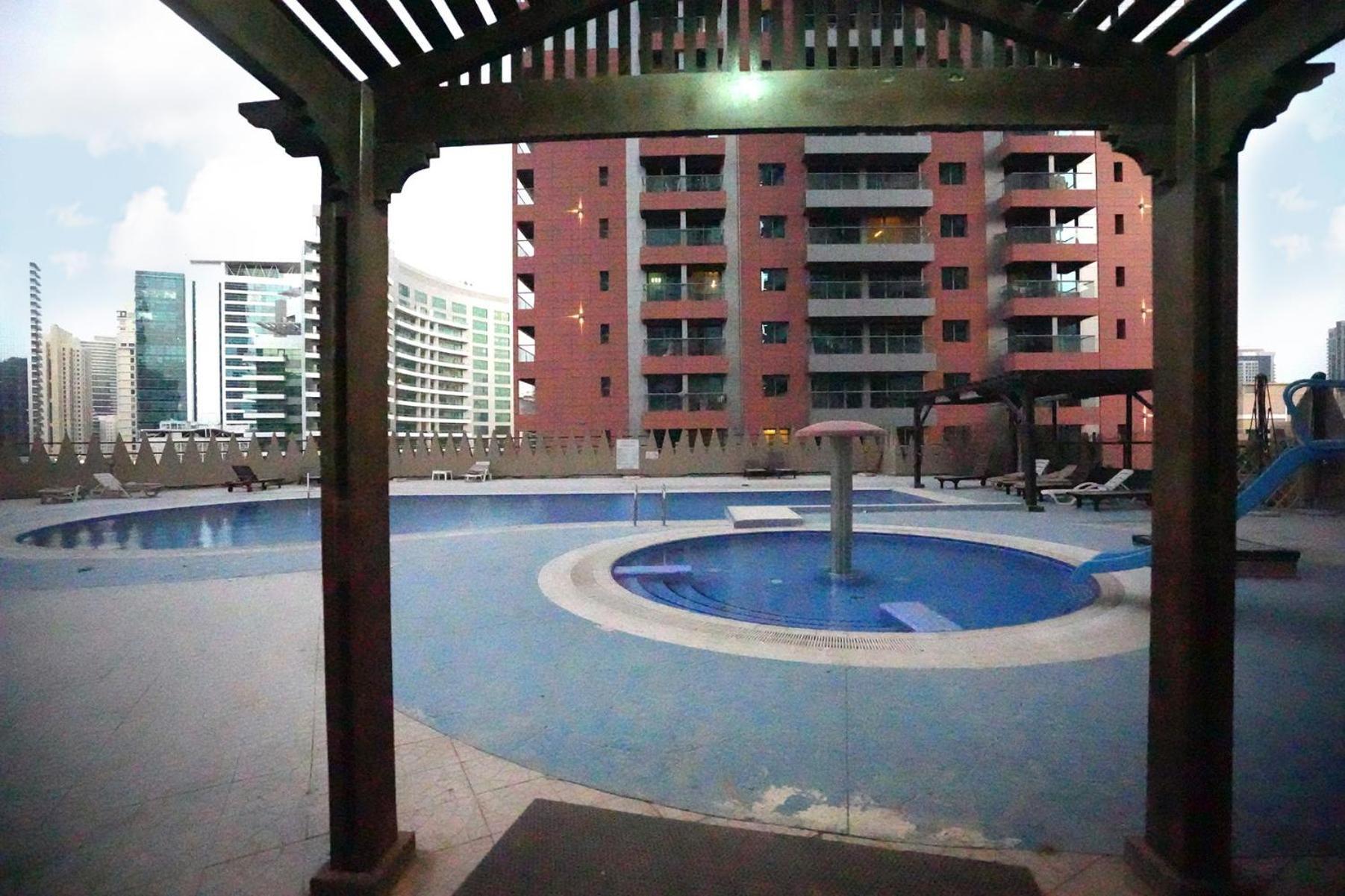 Nomad Partition Room In Barsha Heights 3 Mins To Icm Metro Дубай Екстериор снимка