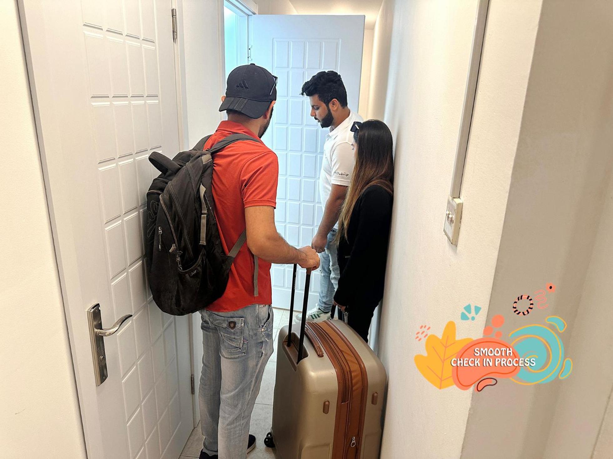 Nomad Partition Room In Barsha Heights 3 Mins To Icm Metro Дубай Екстериор снимка