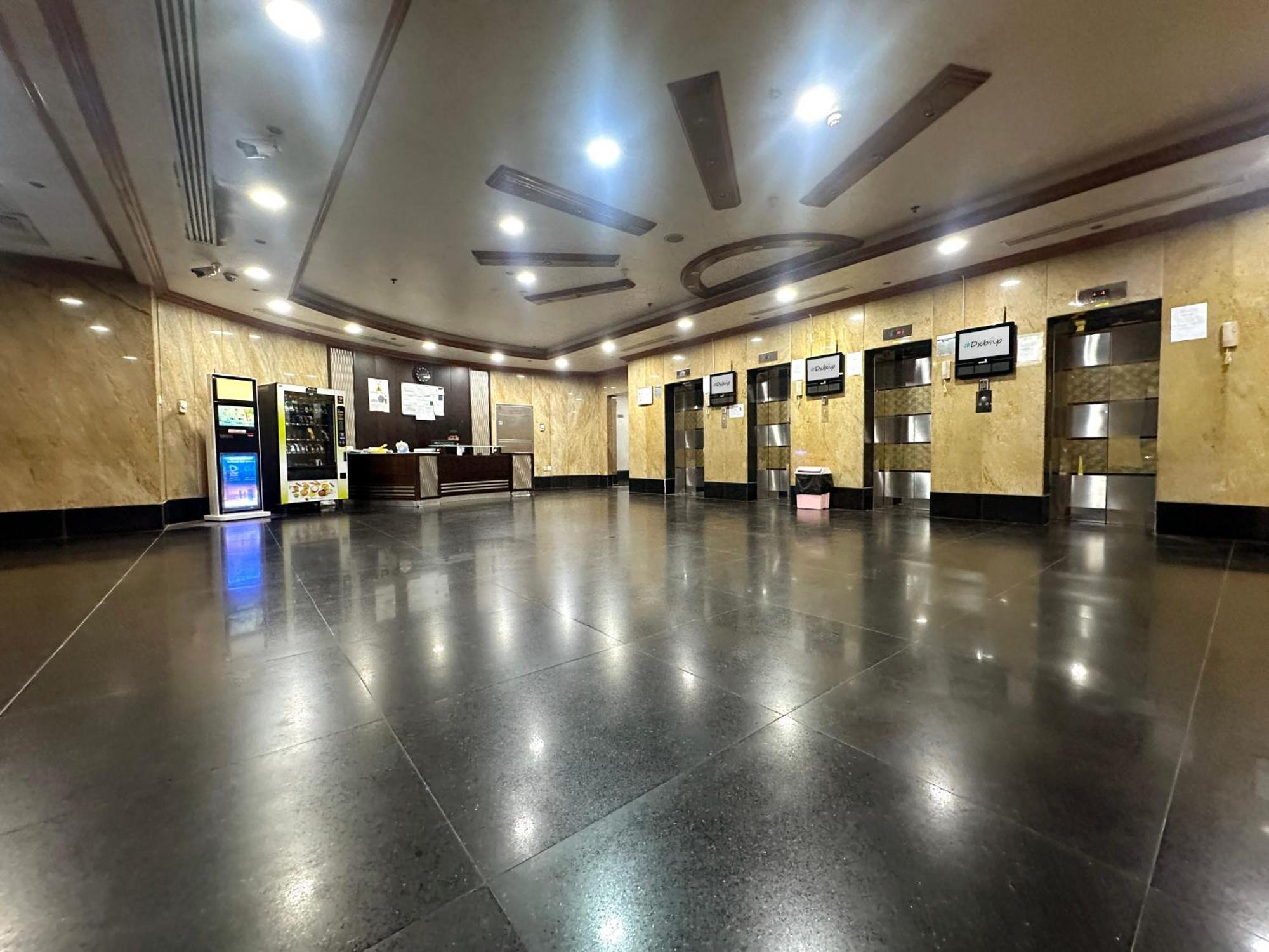 Nomad Partition Room In Barsha Heights 3 Mins To Icm Metro Дубай Екстериор снимка