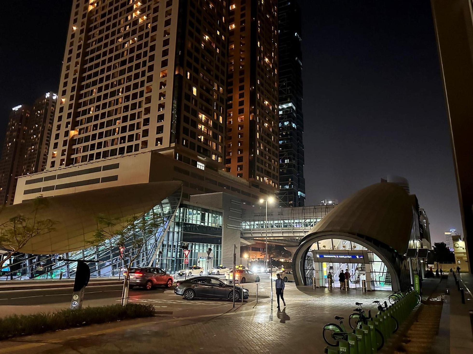 Nomad Partition Room In Barsha Heights 3 Mins To Icm Metro Дубай Екстериор снимка